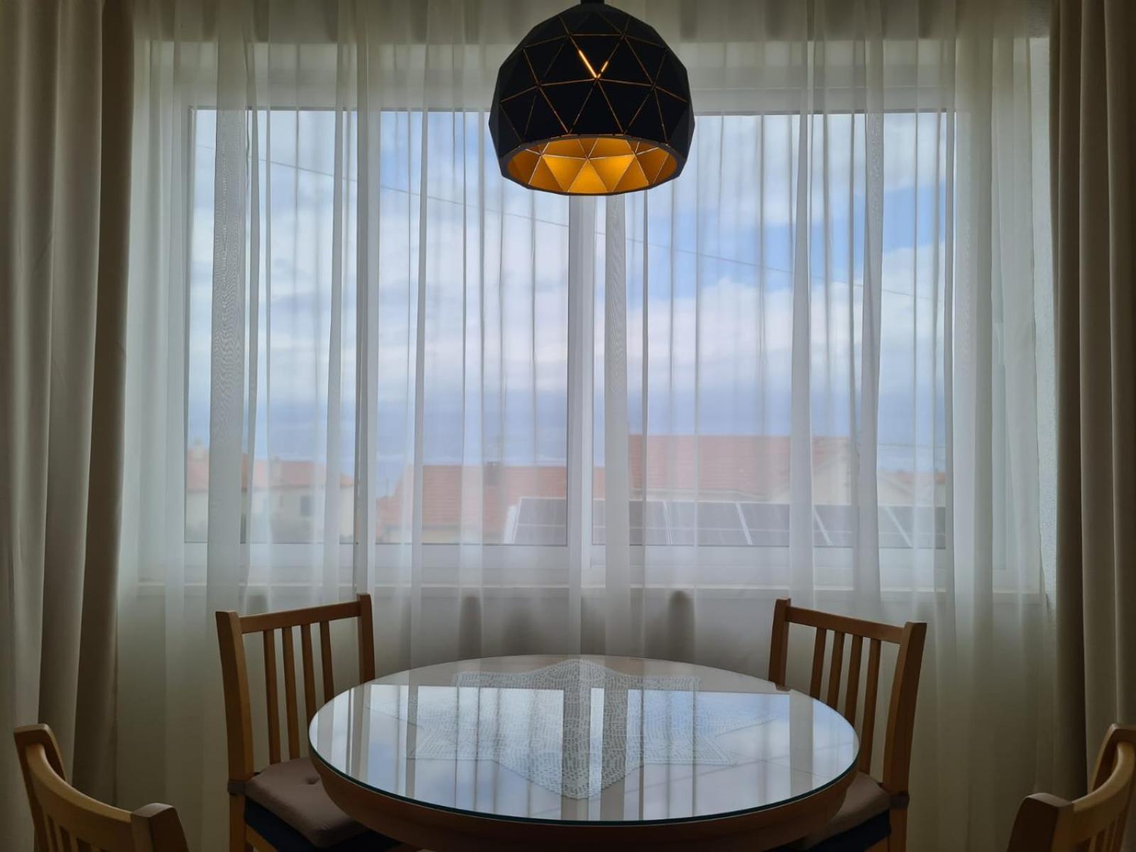 Apartments Jelena Supetar - Four Apartments - A Small House With A Private Yard - Two-Room Apartment With A Sea View - Studio Apartment - Two-Room Apartment With Garden View- Free Parking Extérieur photo