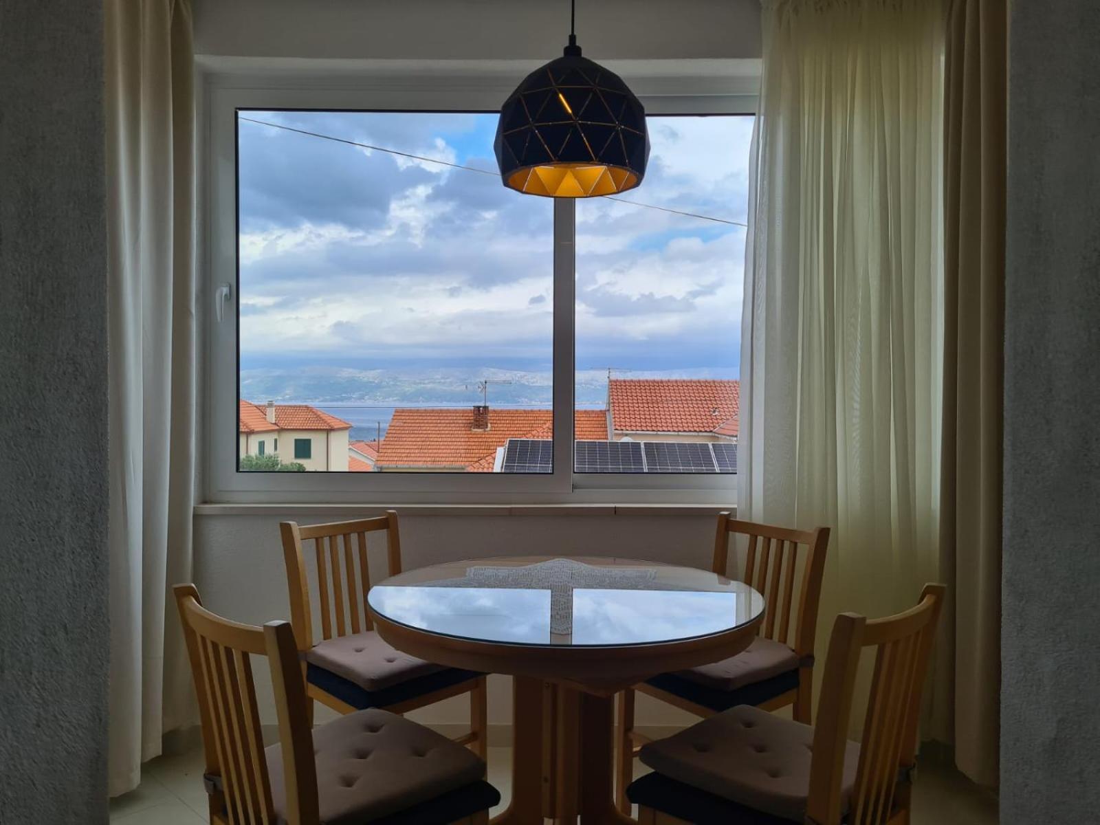 Apartments Jelena Supetar - Four Apartments - A Small House With A Private Yard - Two-Room Apartment With A Sea View - Studio Apartment - Two-Room Apartment With Garden View- Free Parking Extérieur photo