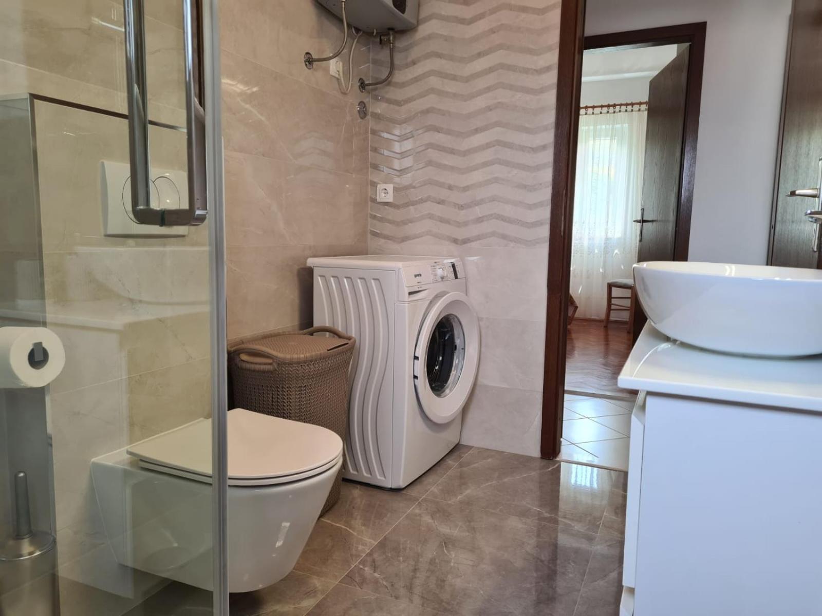 Apartments Jelena Supetar - Four Apartments - A Small House With A Private Yard - Two-Room Apartment With A Sea View - Studio Apartment - Two-Room Apartment With Garden View- Free Parking Extérieur photo