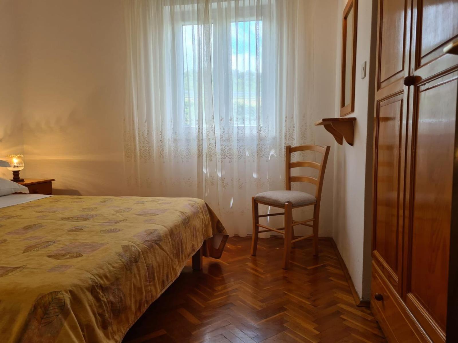Apartments Jelena Supetar - Four Apartments - A Small House With A Private Yard - Two-Room Apartment With A Sea View - Studio Apartment - Two-Room Apartment With Garden View- Free Parking Extérieur photo